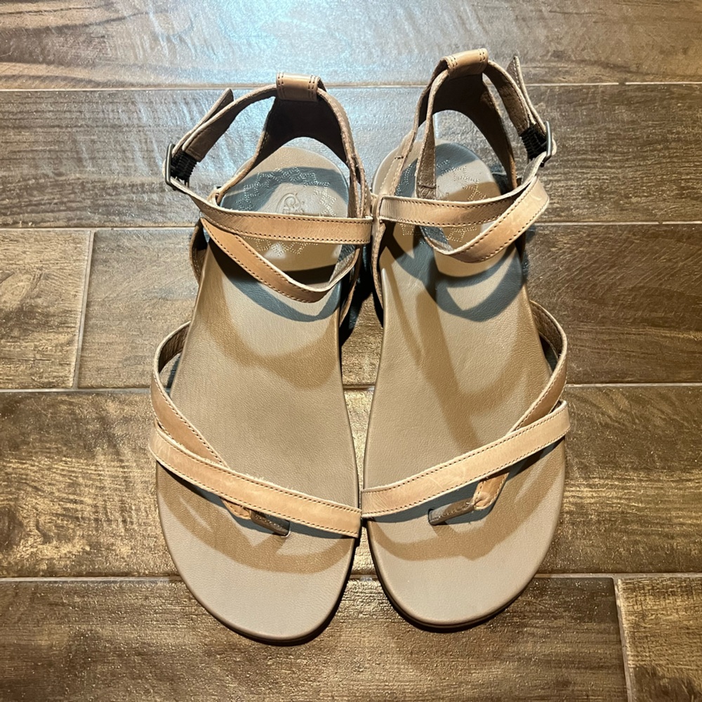 Chacos Juniper Tan/Grey‎ Sandals Size 8.5 9 womens